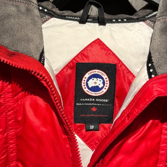 🇨🇦 Canada Goose Hybridge Jacket Small Red - Picture 4 of 16